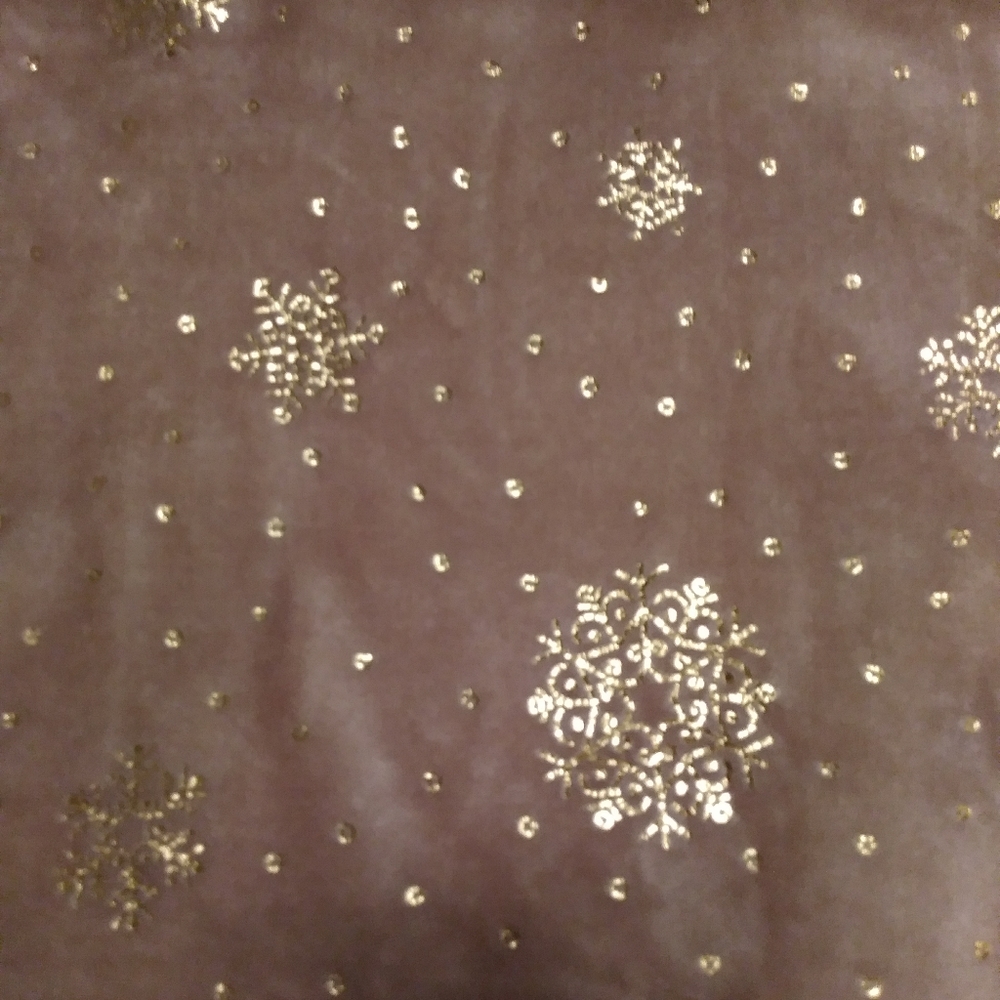 Essential Home throw - Picture 2 of 9